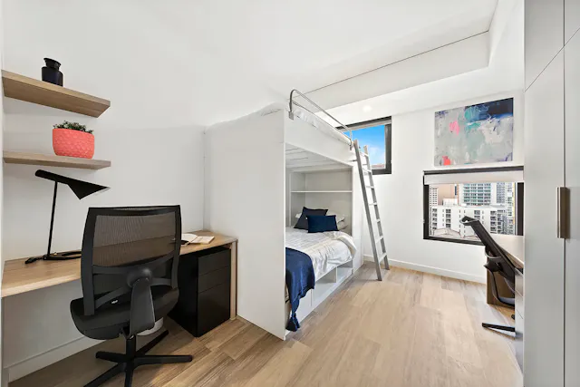 Twin Bunk Apartment room image 1