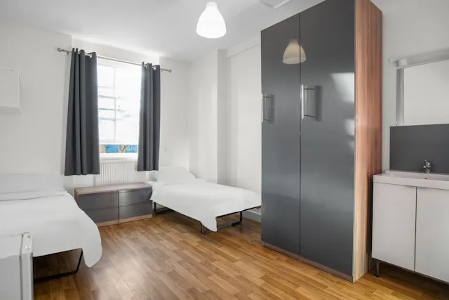 Twin Room room image 2