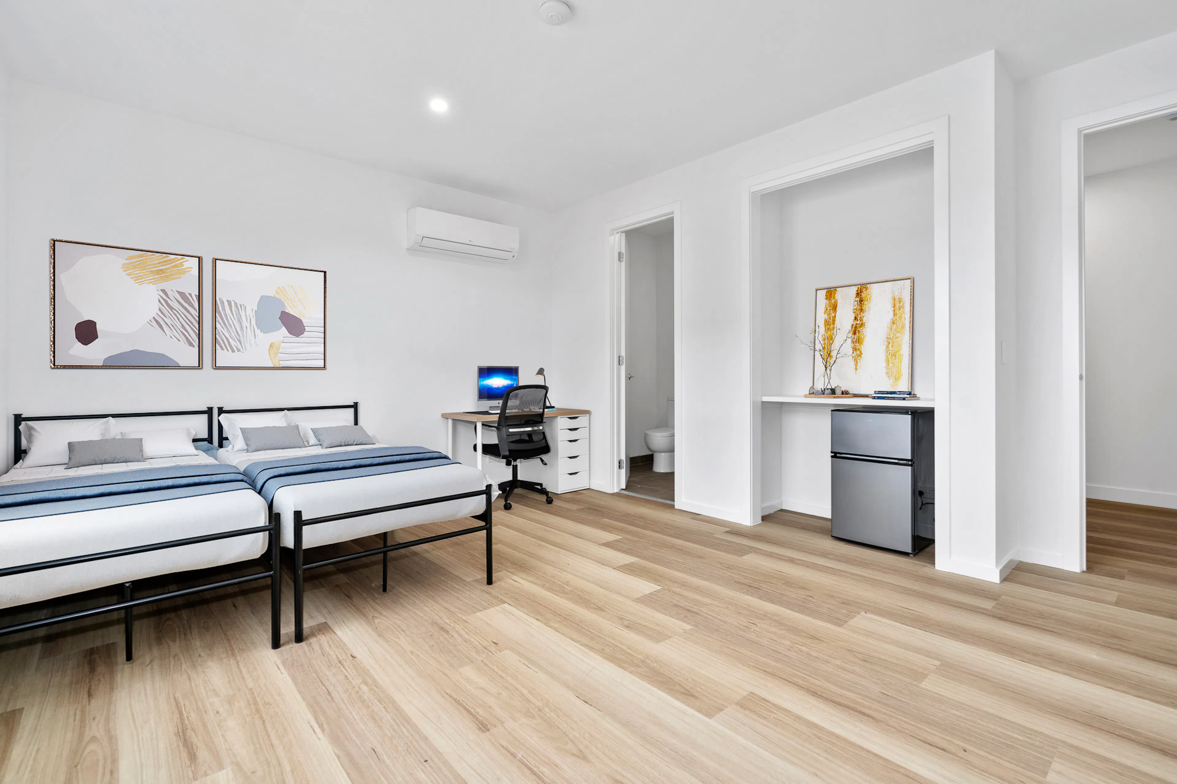 Twin Room - Ensuite ROOM 1