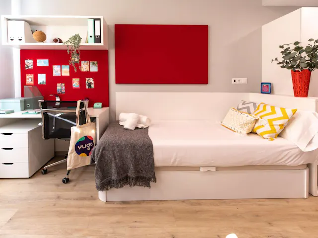 Twin Room room image 2
