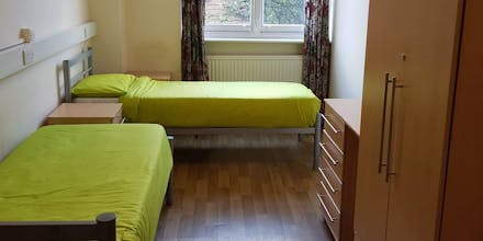 Belsize House - Twin Room