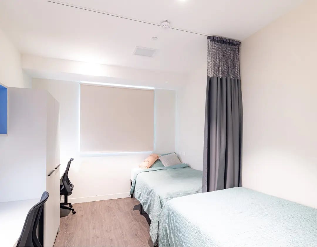 y-suites-on-gibbons-sydney-Twin Studio Bronze