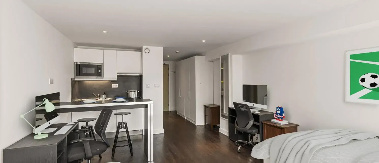 Bronze Ensuite Shared (Lower Level)