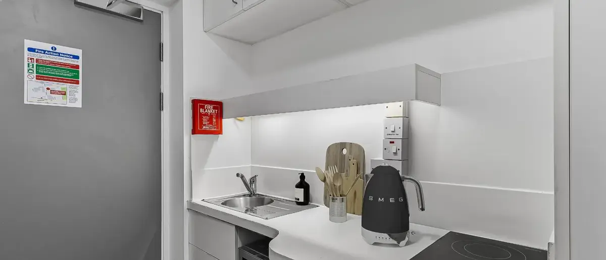 Twin Studio Mid Level KITCHEN 2