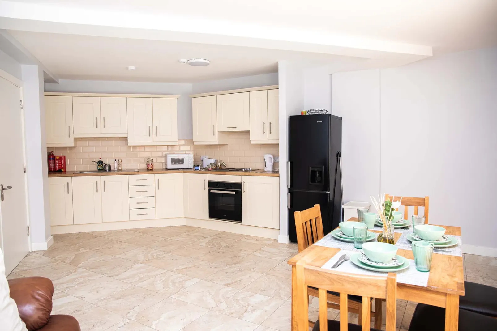 Twin En-Suite KITCHEN 3