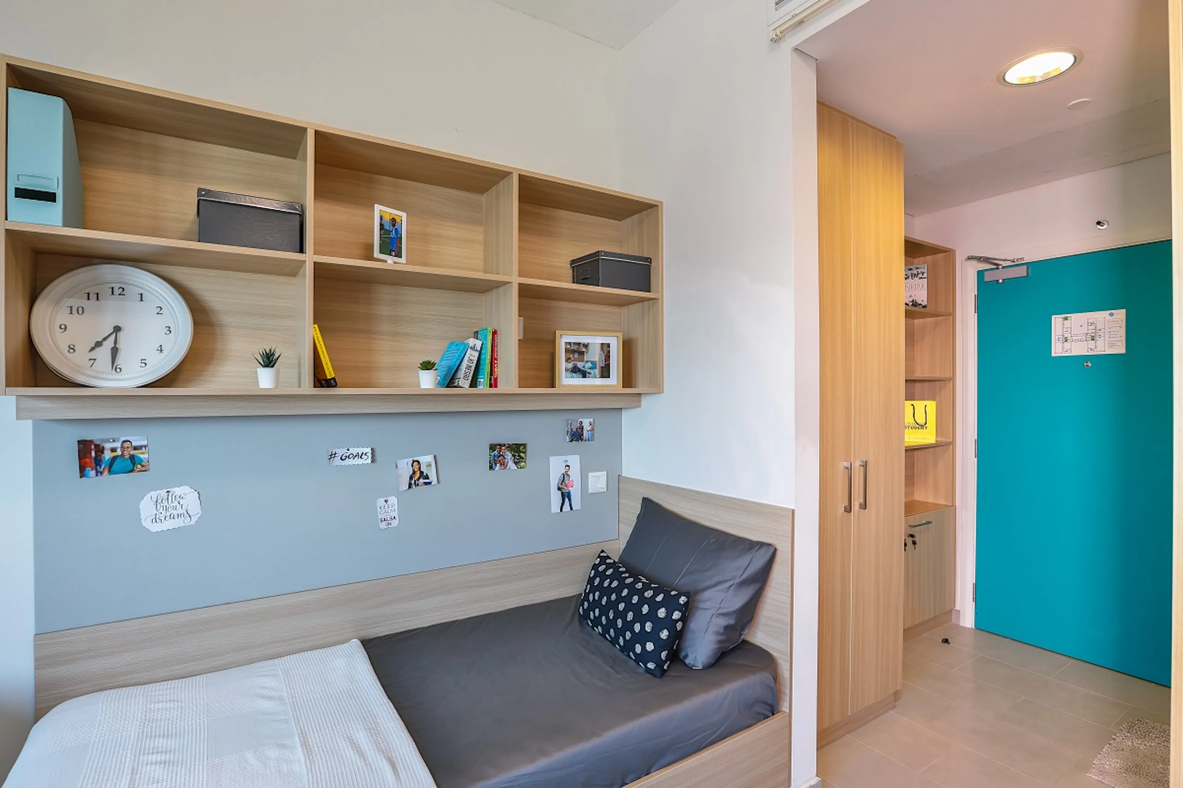 Twin En-Suite Room (3, 4, 5 Bed Room) ROOM 1