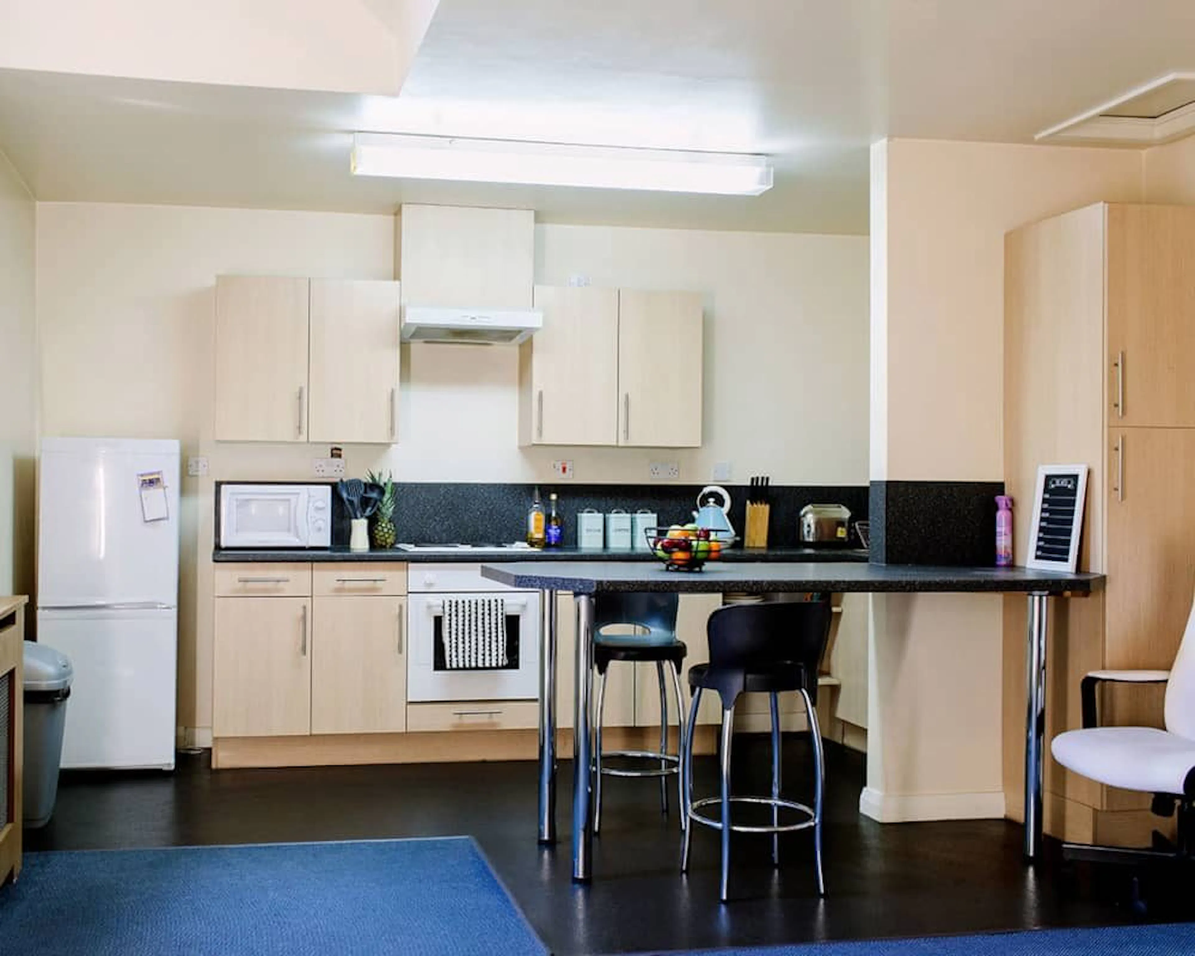 Two-Bed Flat KITCHEN 3
