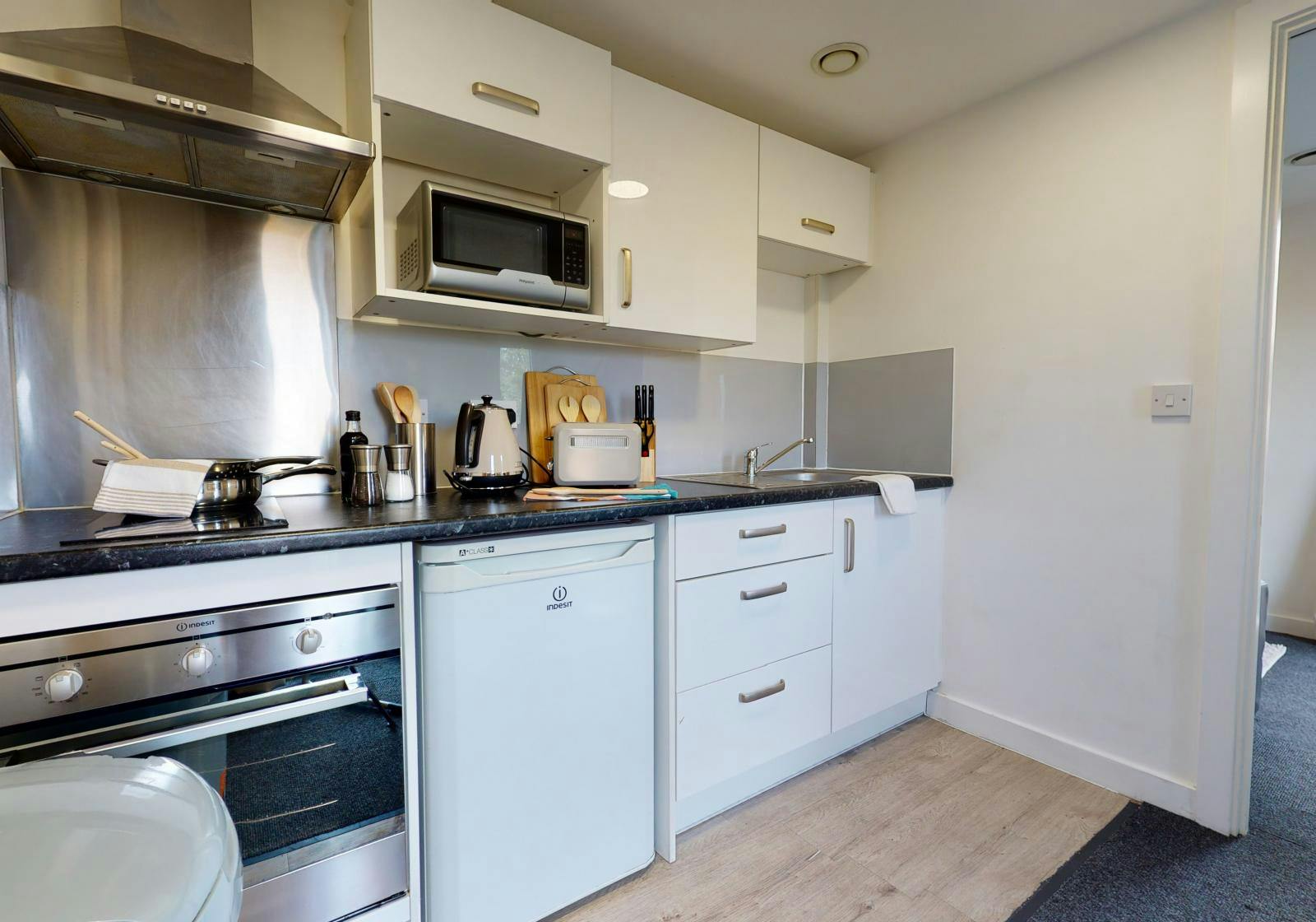 Two Bed Apartment Upper Floor