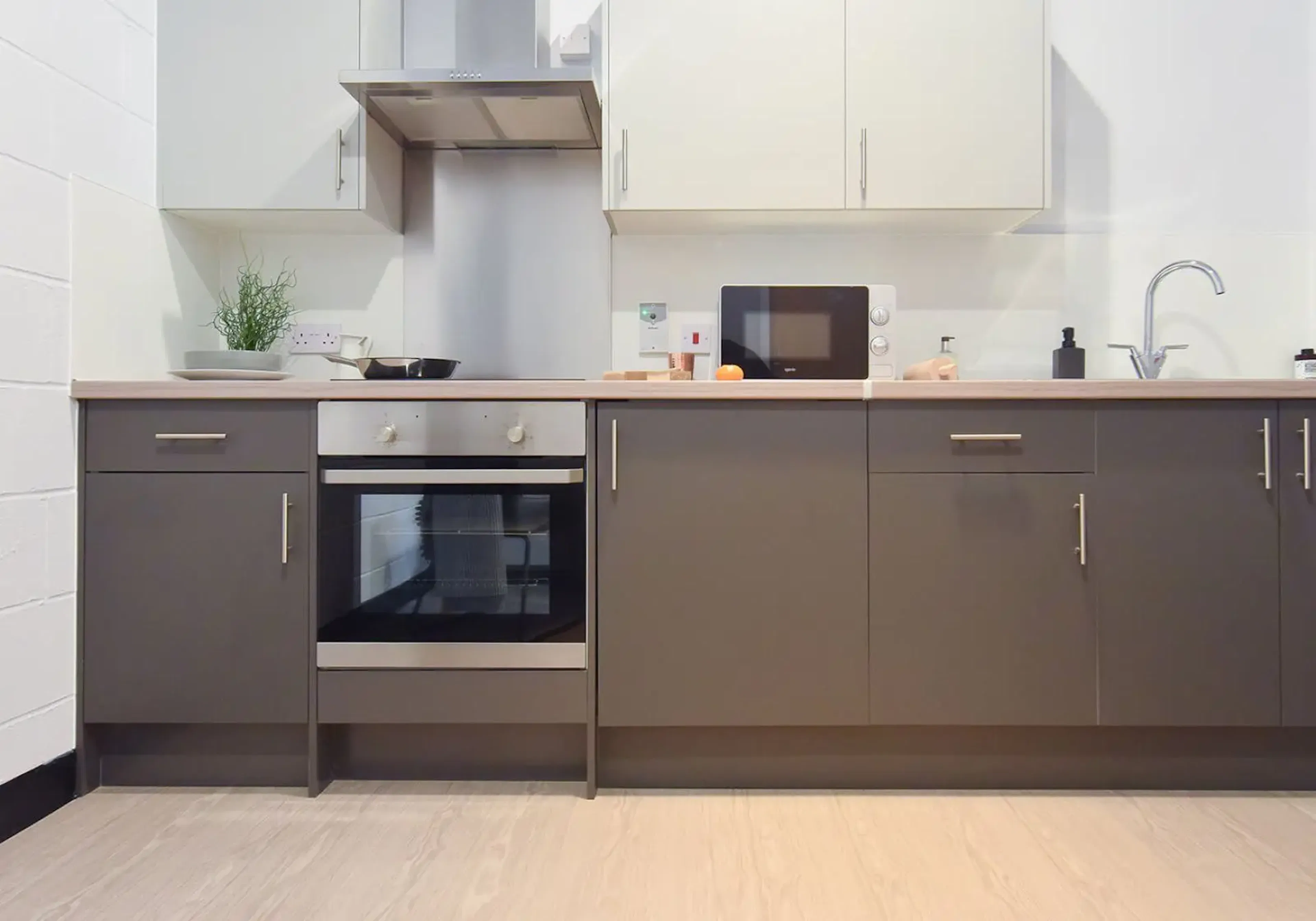Two Bed Apartment KITCHEN 4