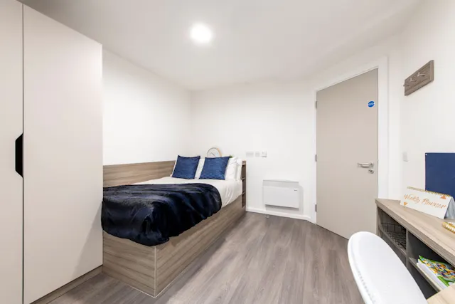 Two Bed Apartment room image 1