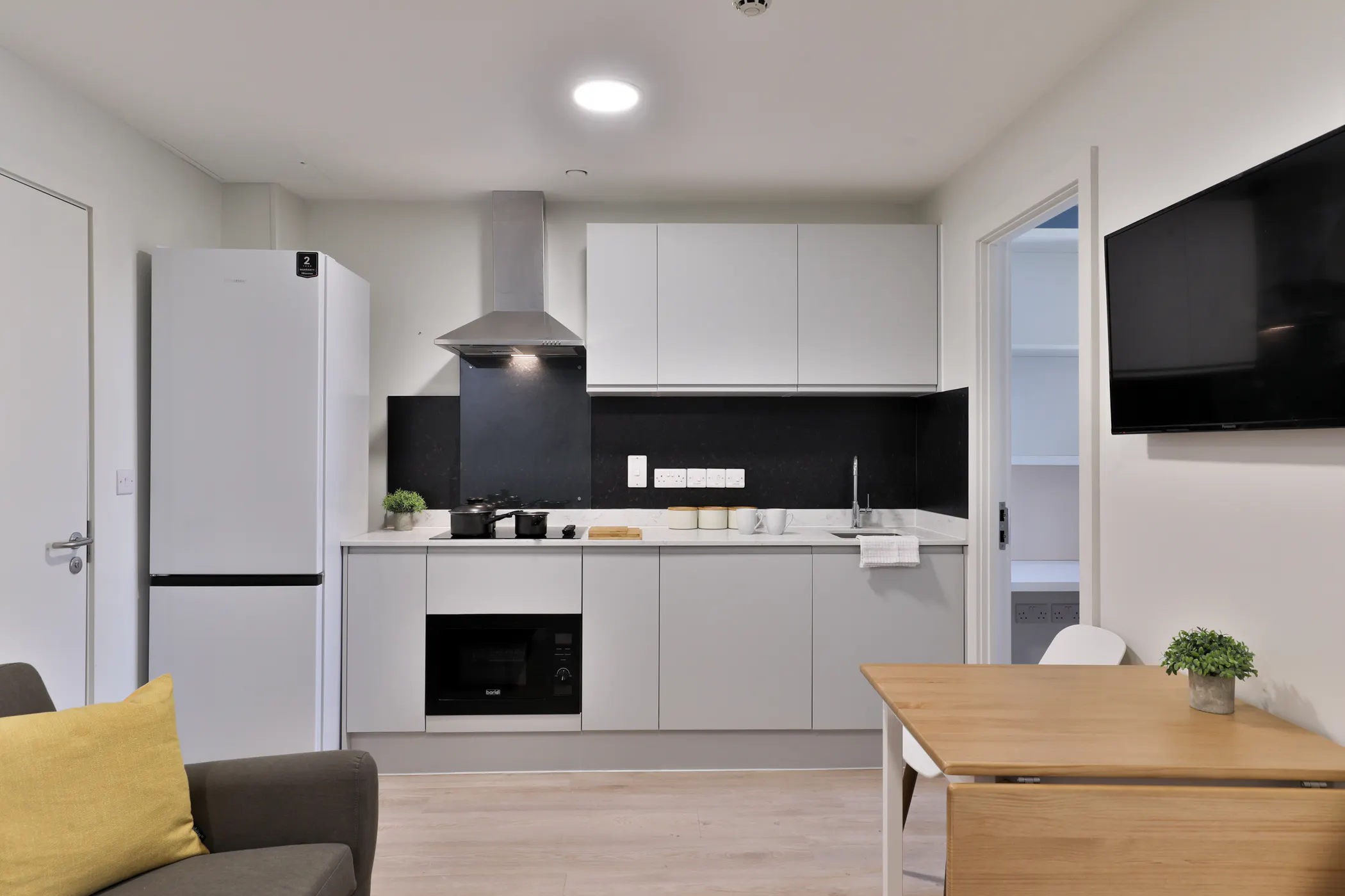 2 Bedroom Apartment