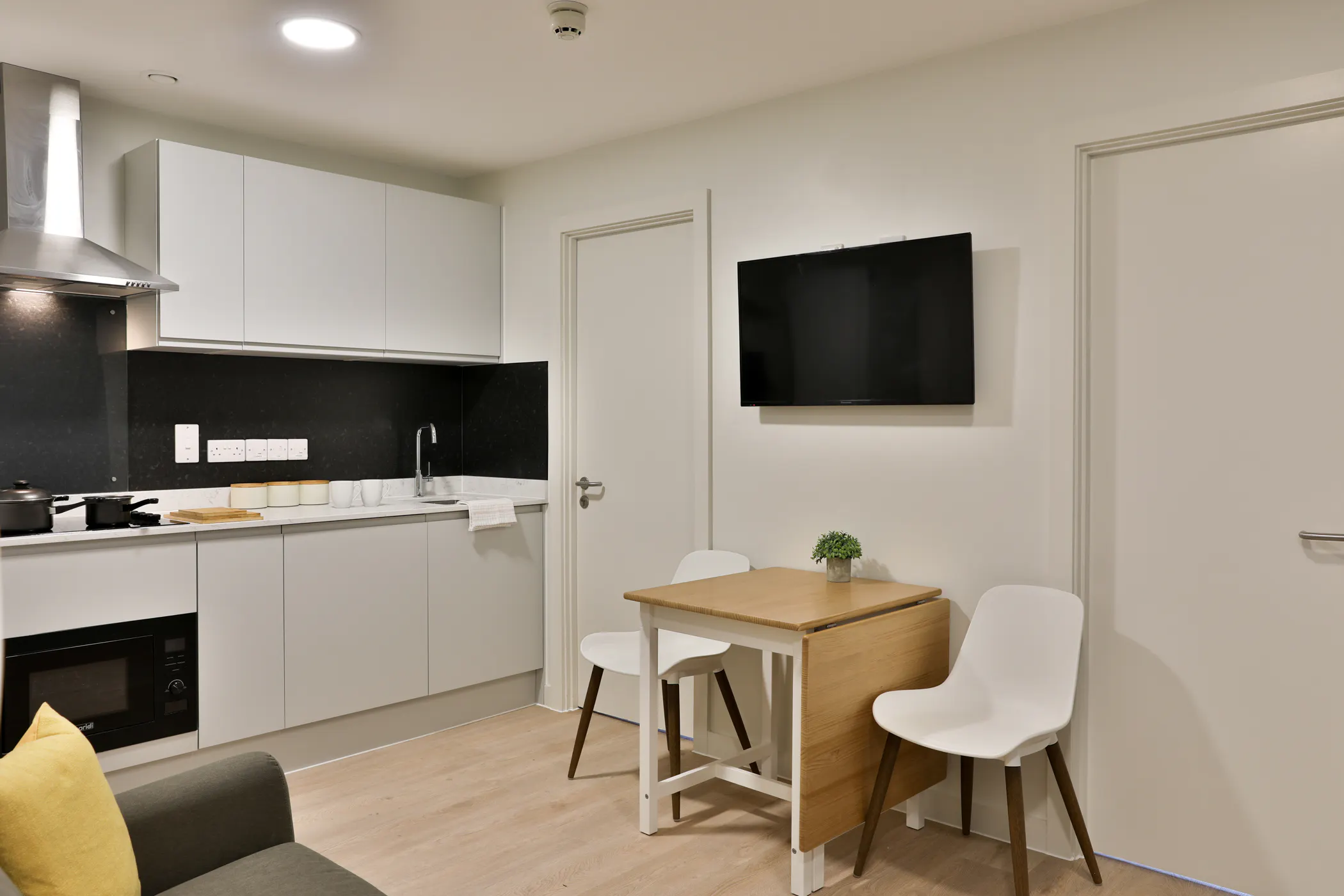 2 Bedroom Apartment