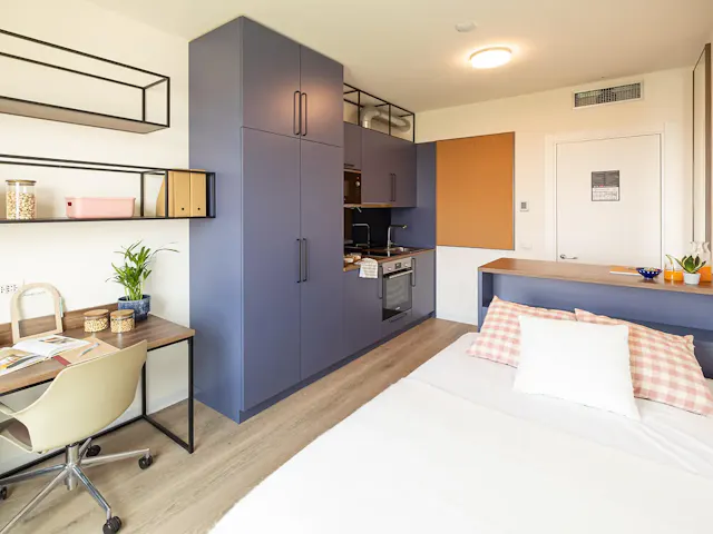 Twodio High room image 1
