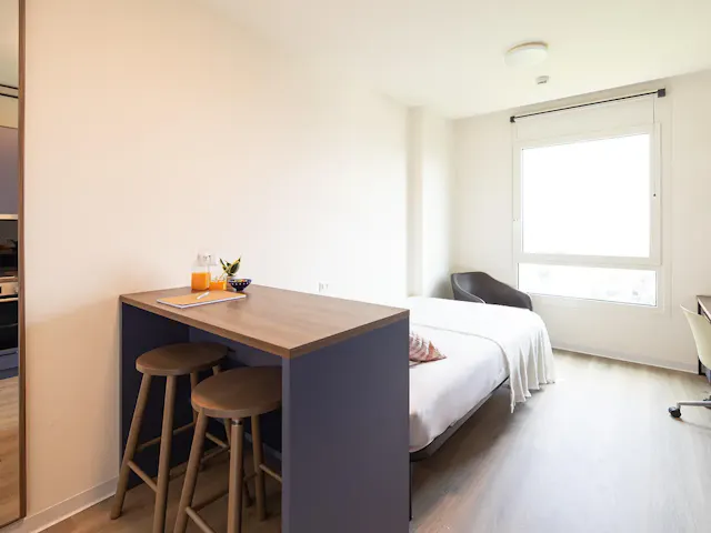 Twodio High room image 2
