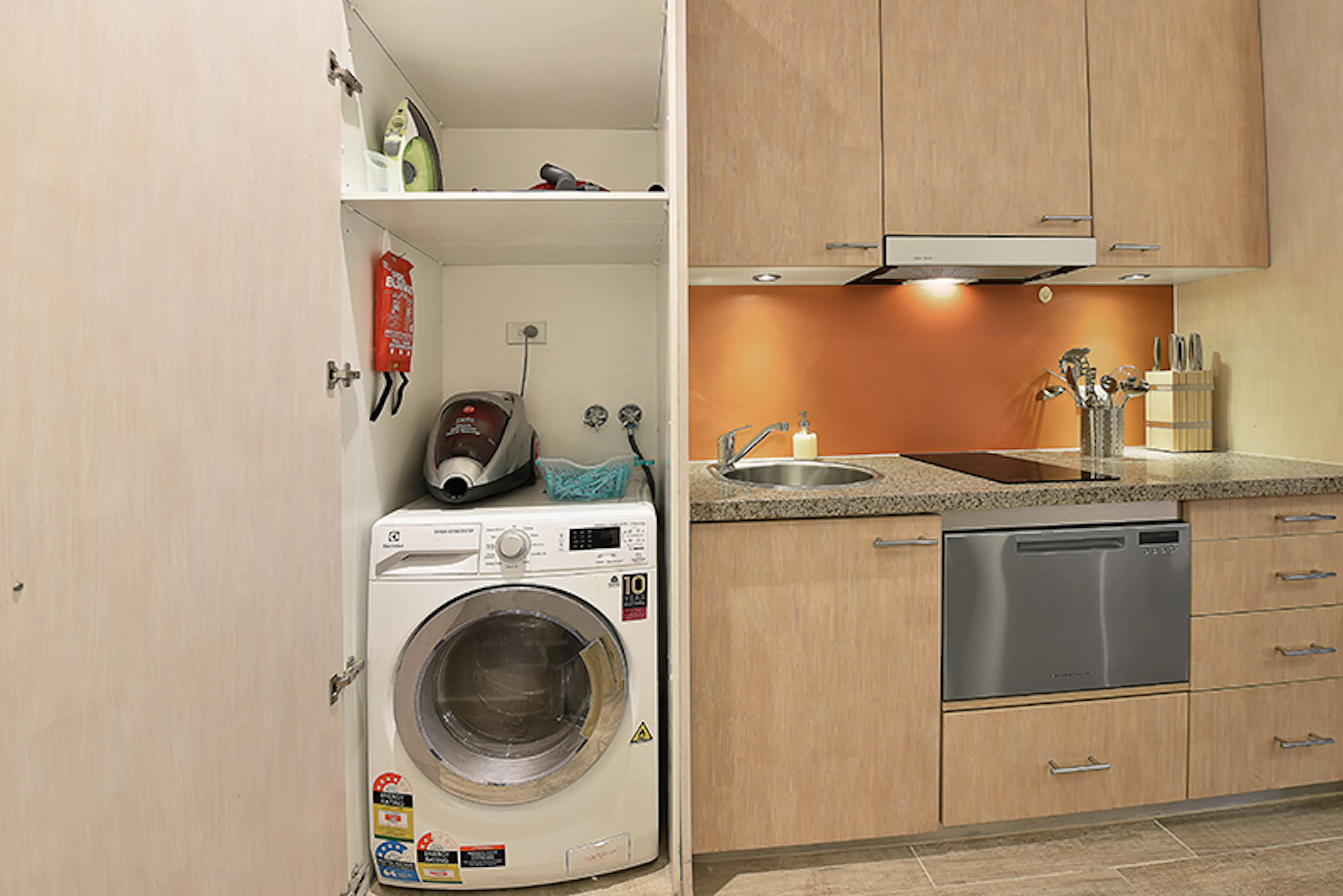 Apartment 404 KITCHEN 2
