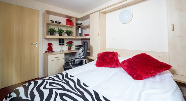 Ultimate Ensuite room image 1