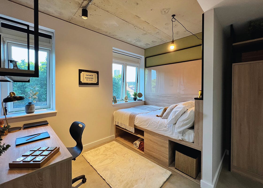 elephand-castle-london-Superior En-suite