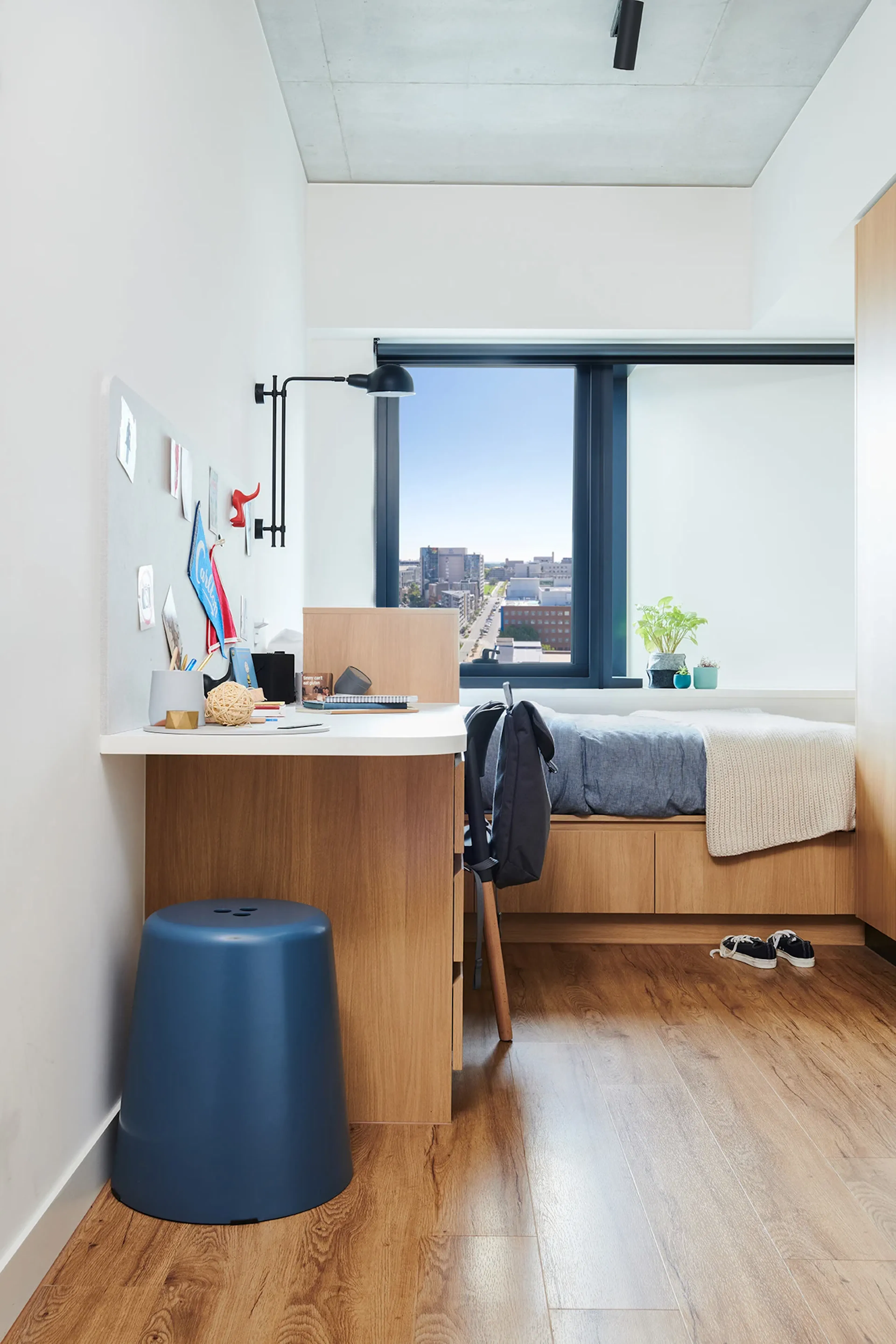 Medium Studio Apartment - Views ROOM 2