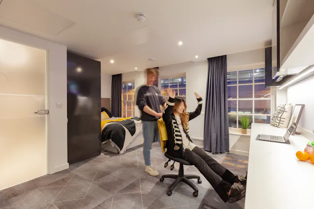 true Unique Apartment room image 1