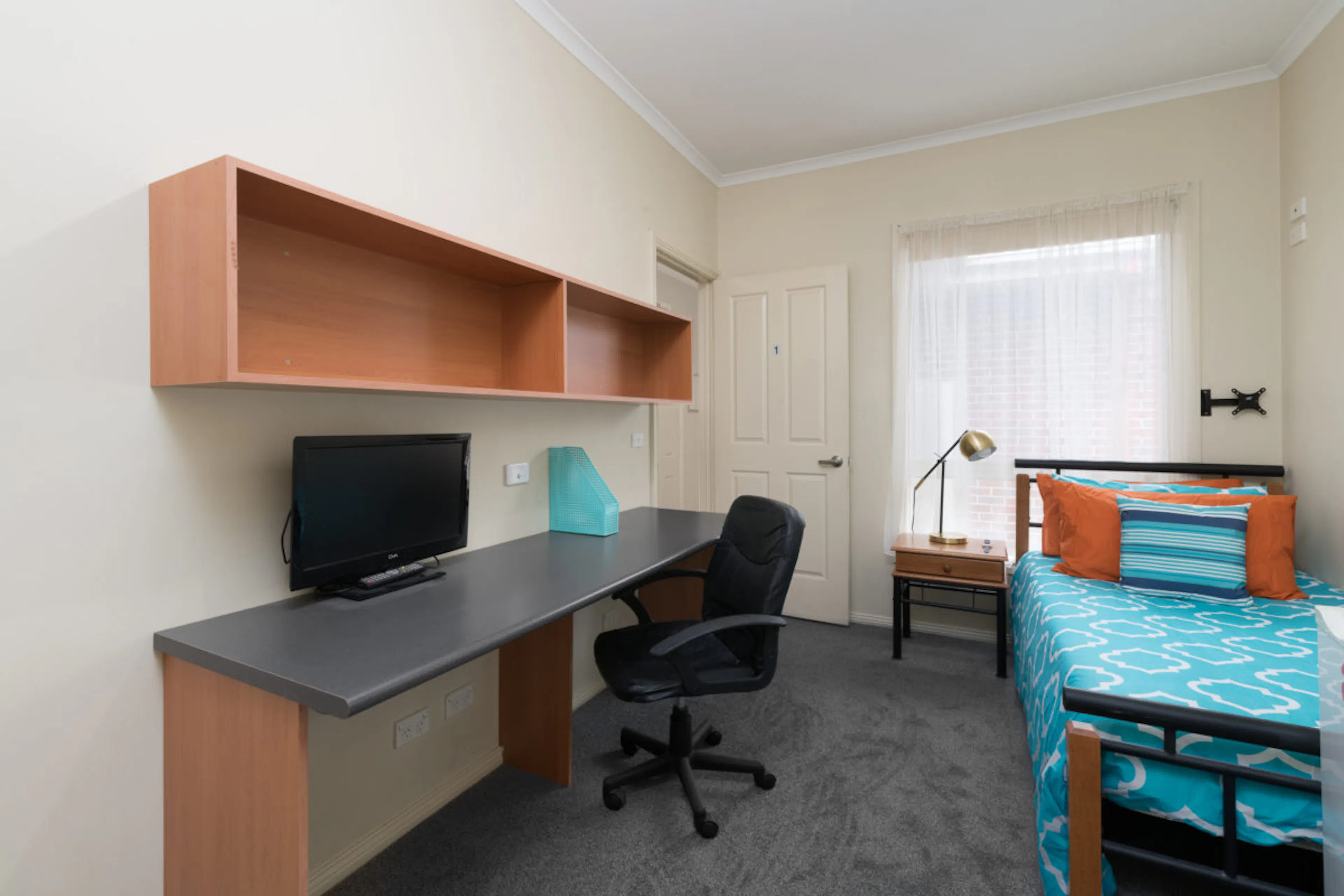 Unit 2 Townhouse ROOM 2