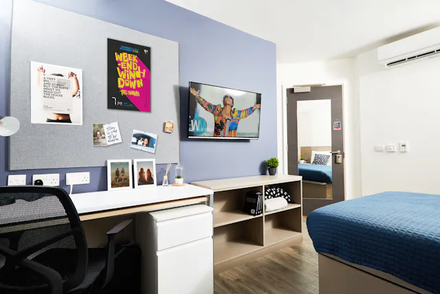 Two Bedroom room image 1