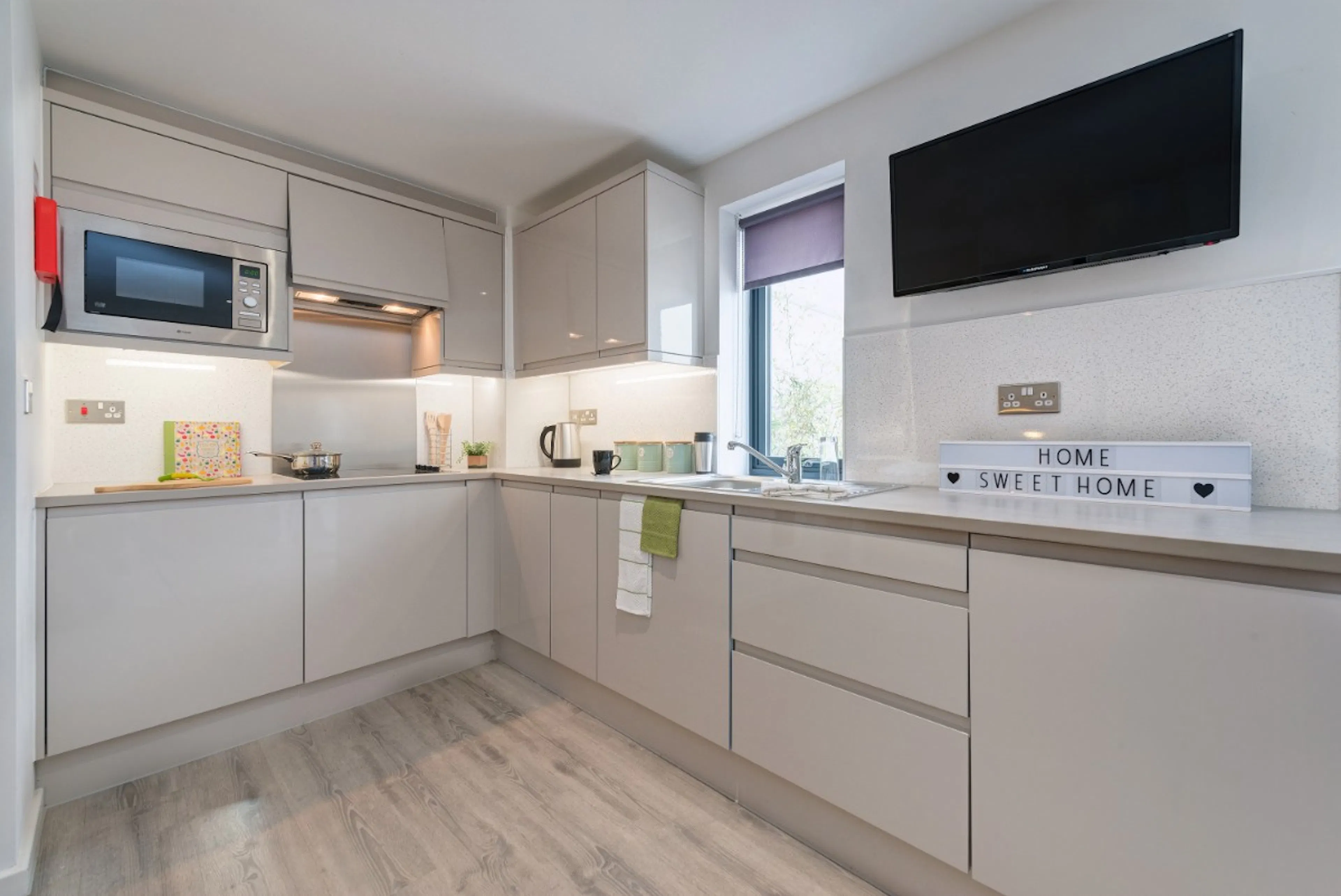 KITCHEN KITCHEN 4