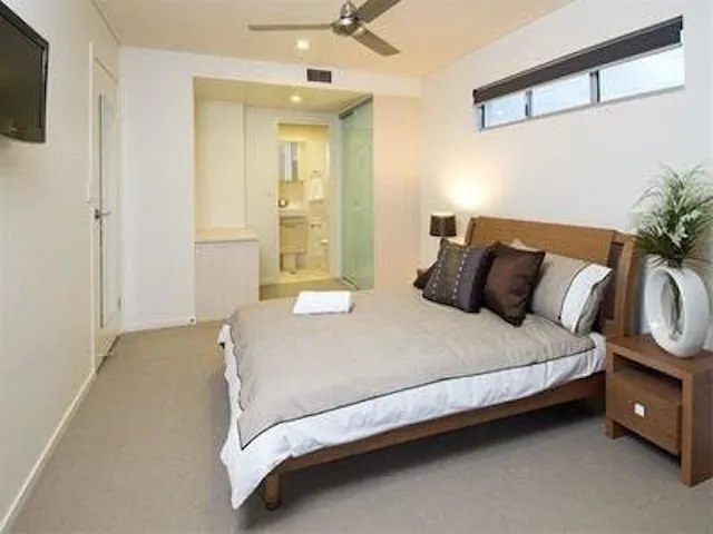 2 Bedroom Apartment room image 1