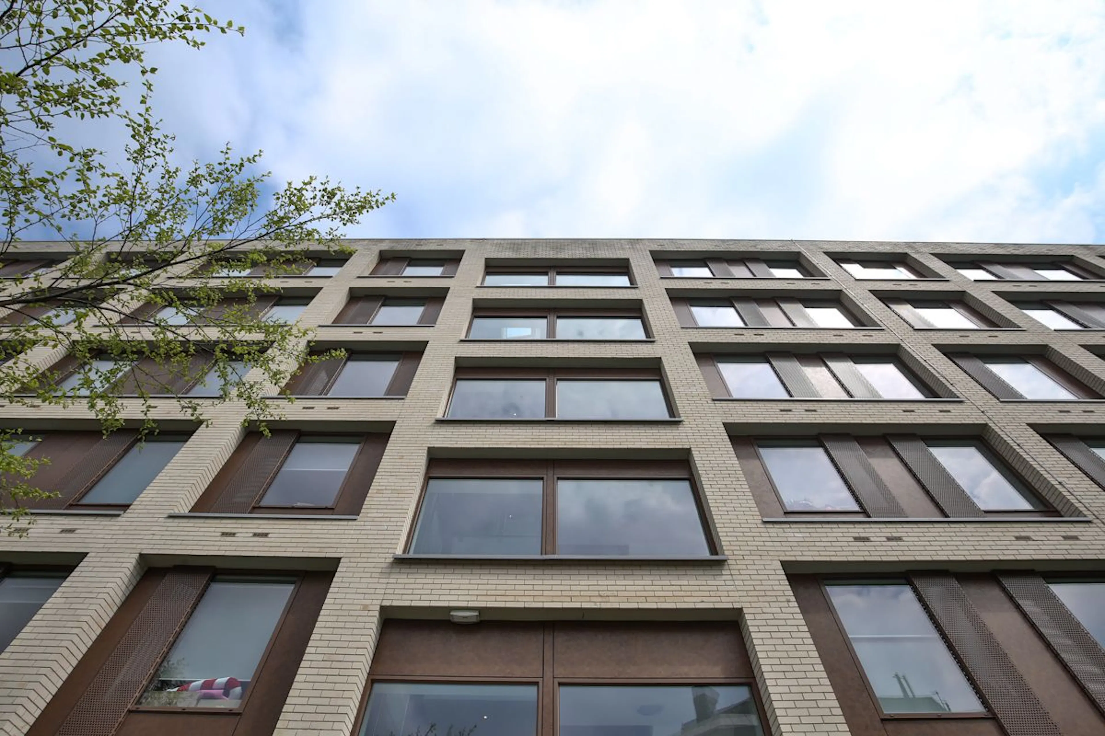 BUILDING BUILDING 4