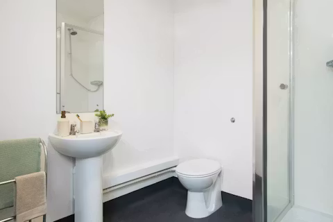 north-lodge-london-BATHROOM
