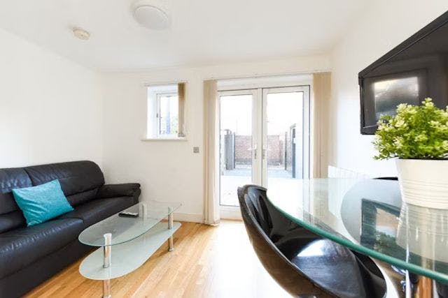 Four Bed Silver