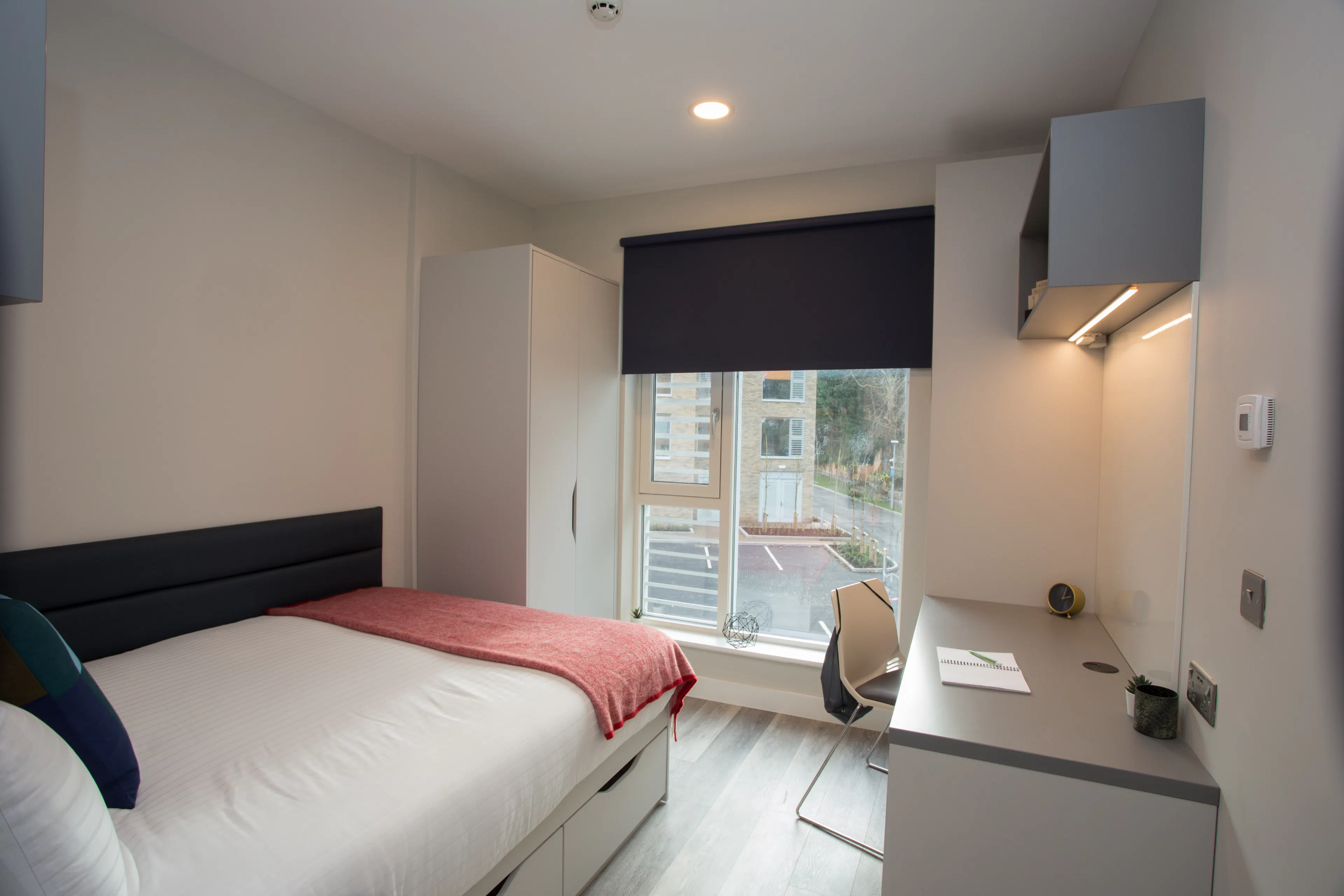 ROOM ROOM 1