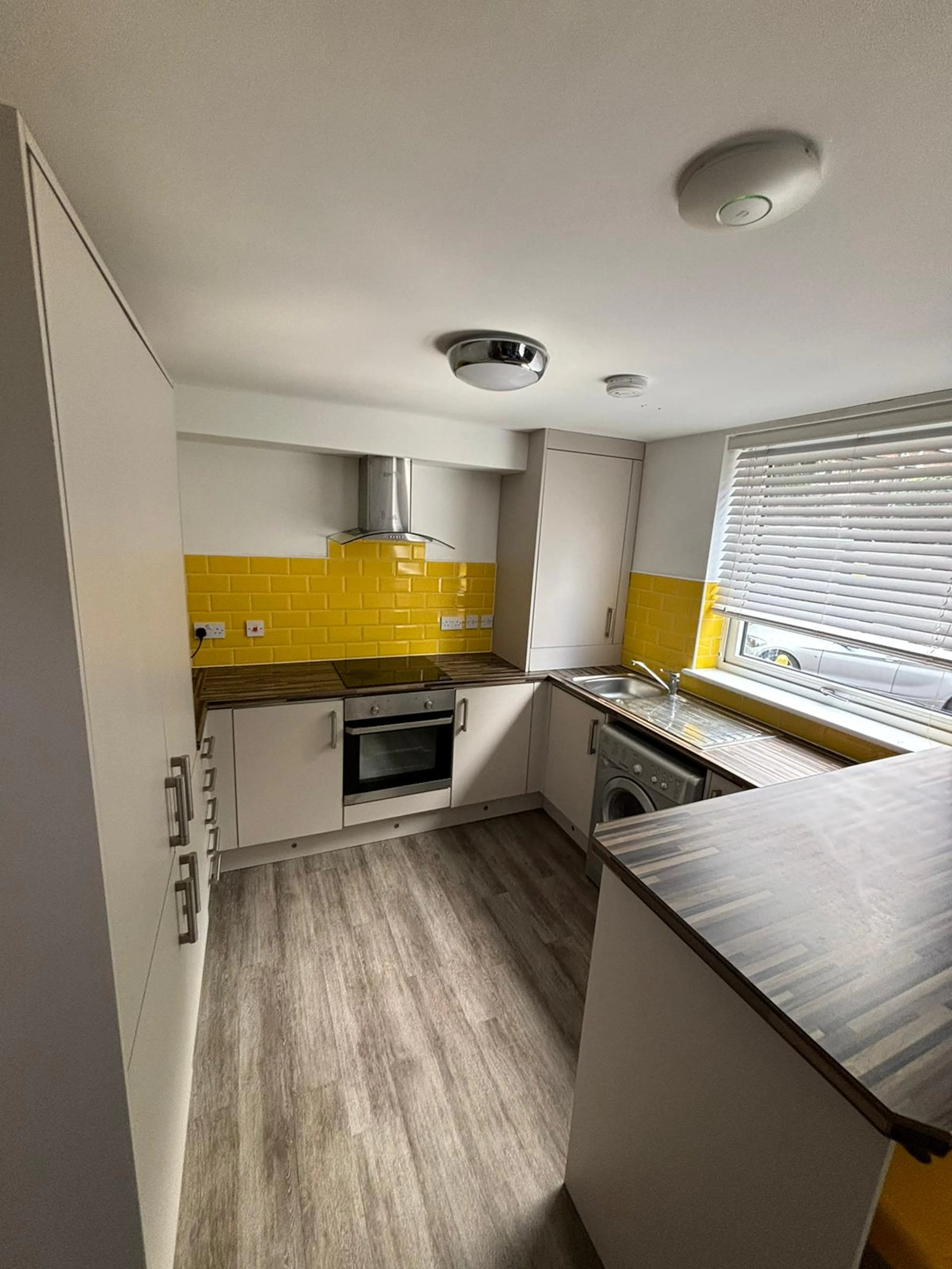 KITCHEN KITCHEN 4