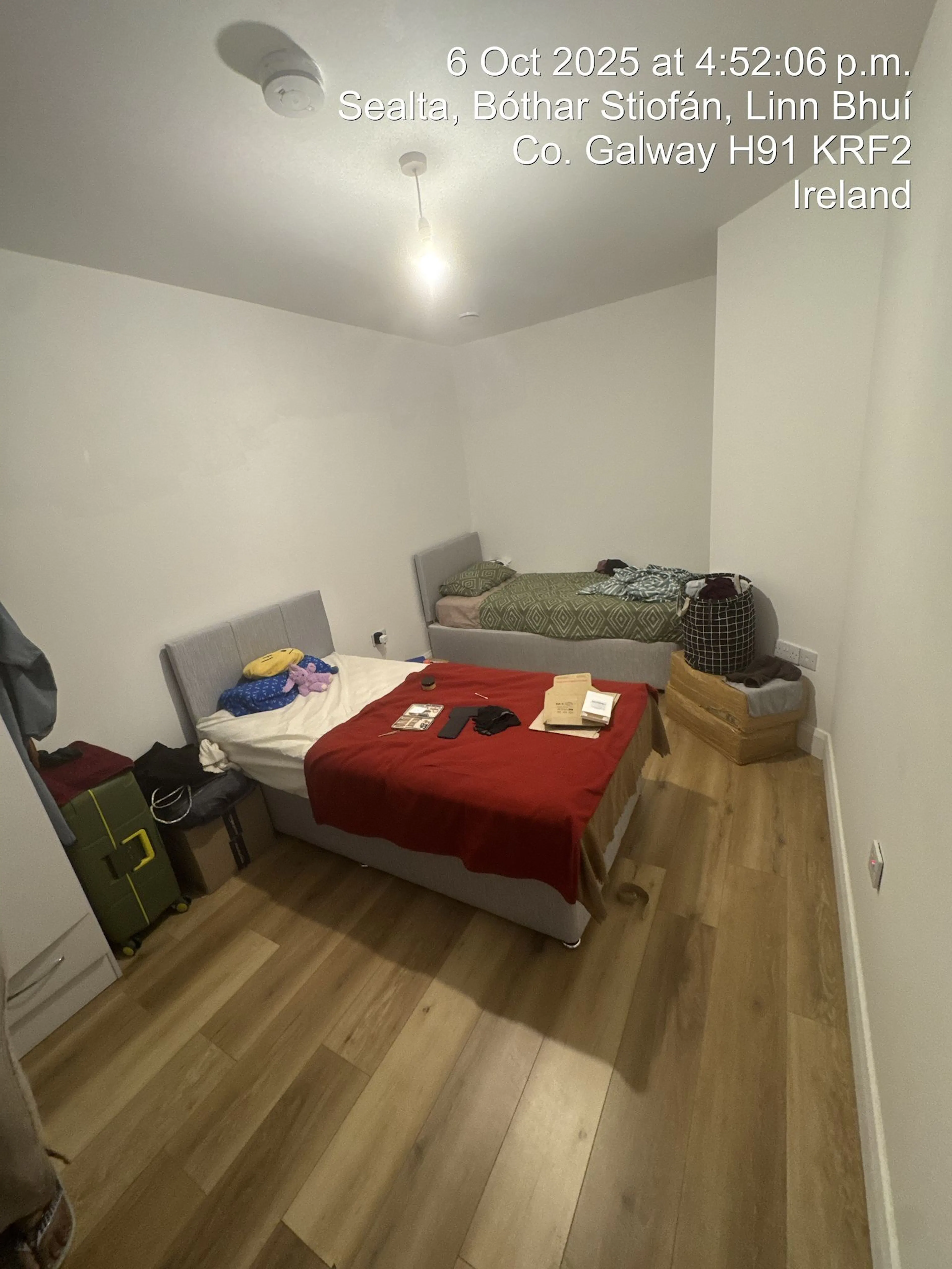 ROOM ROOM 1
