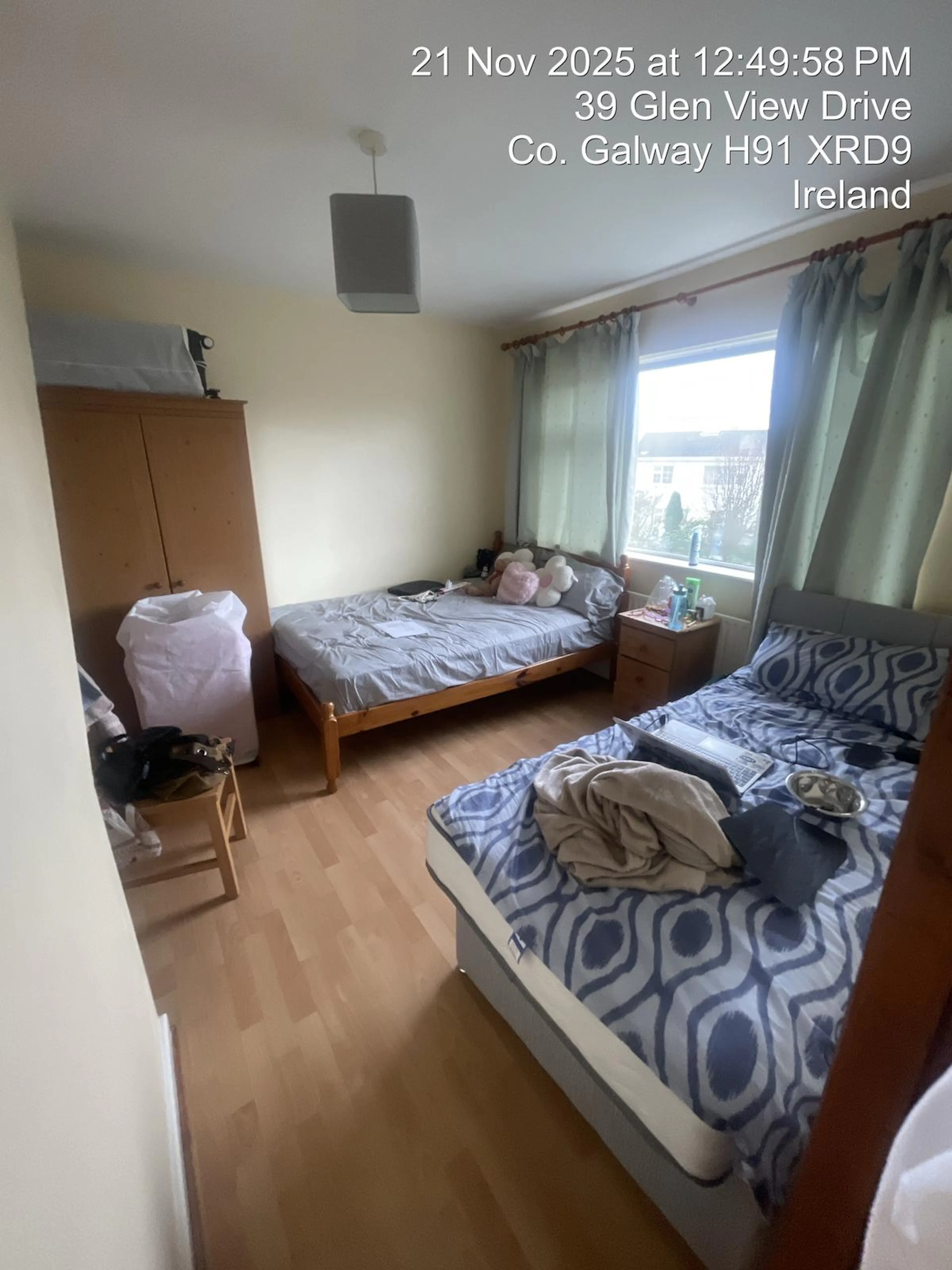 ROOM ROOM 1