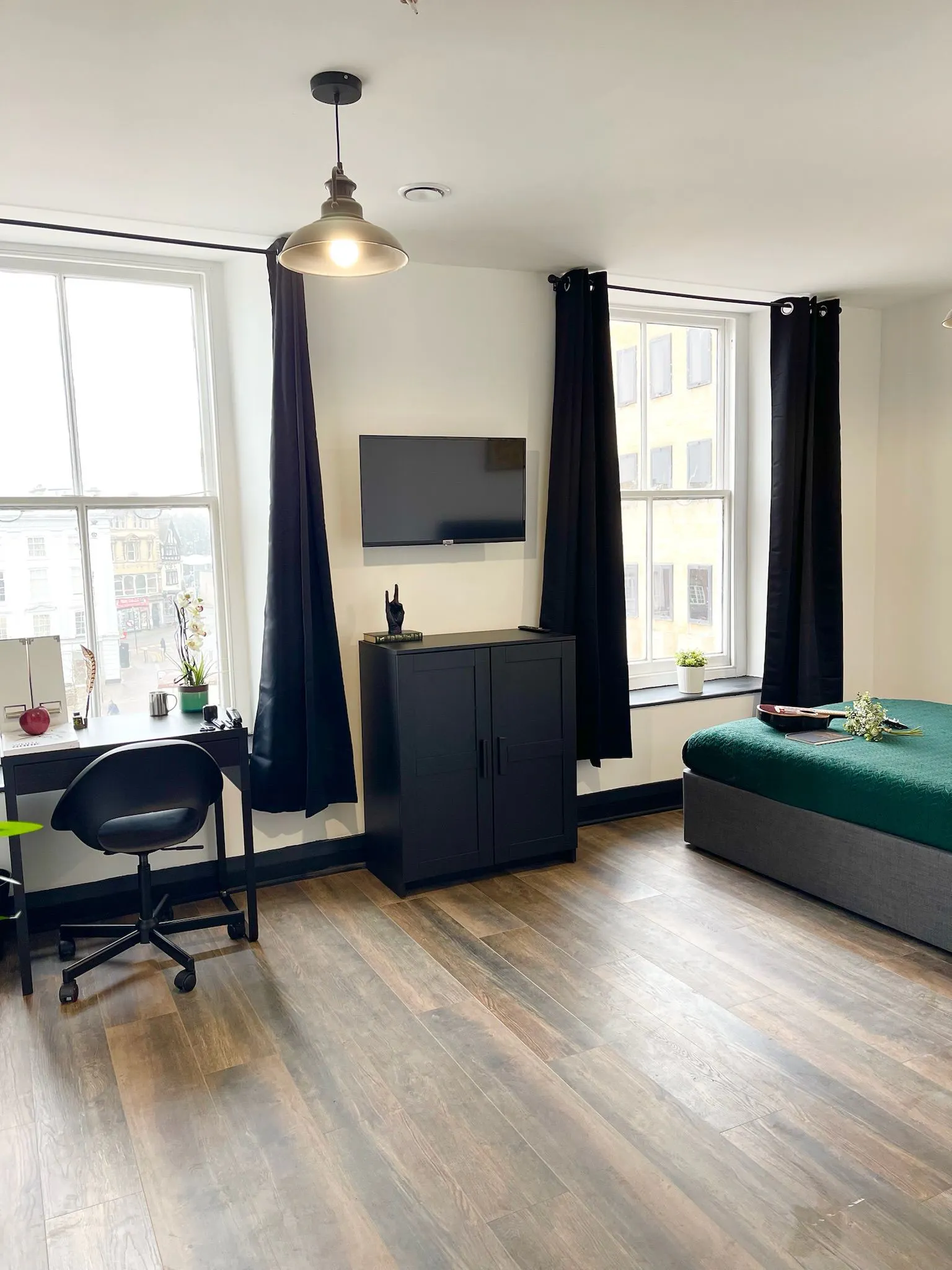 ROOM ROOM 4