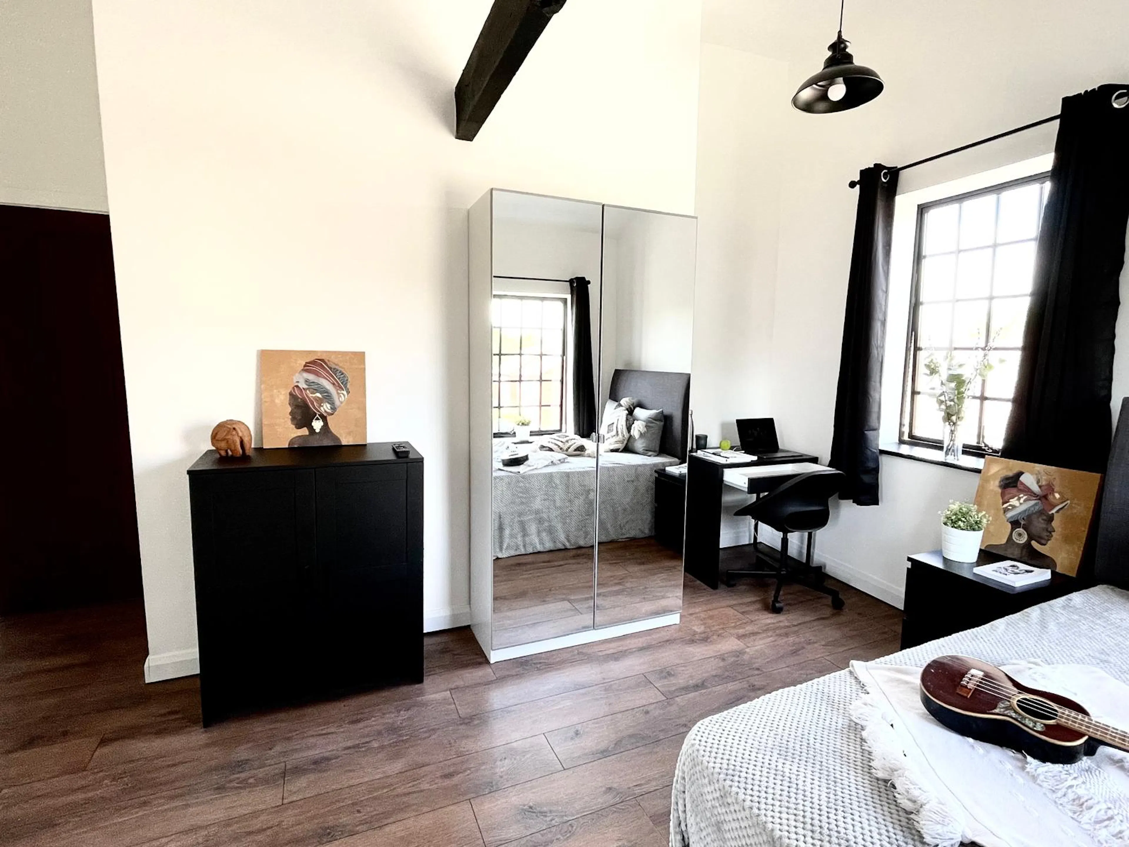 ROOM ROOM 2