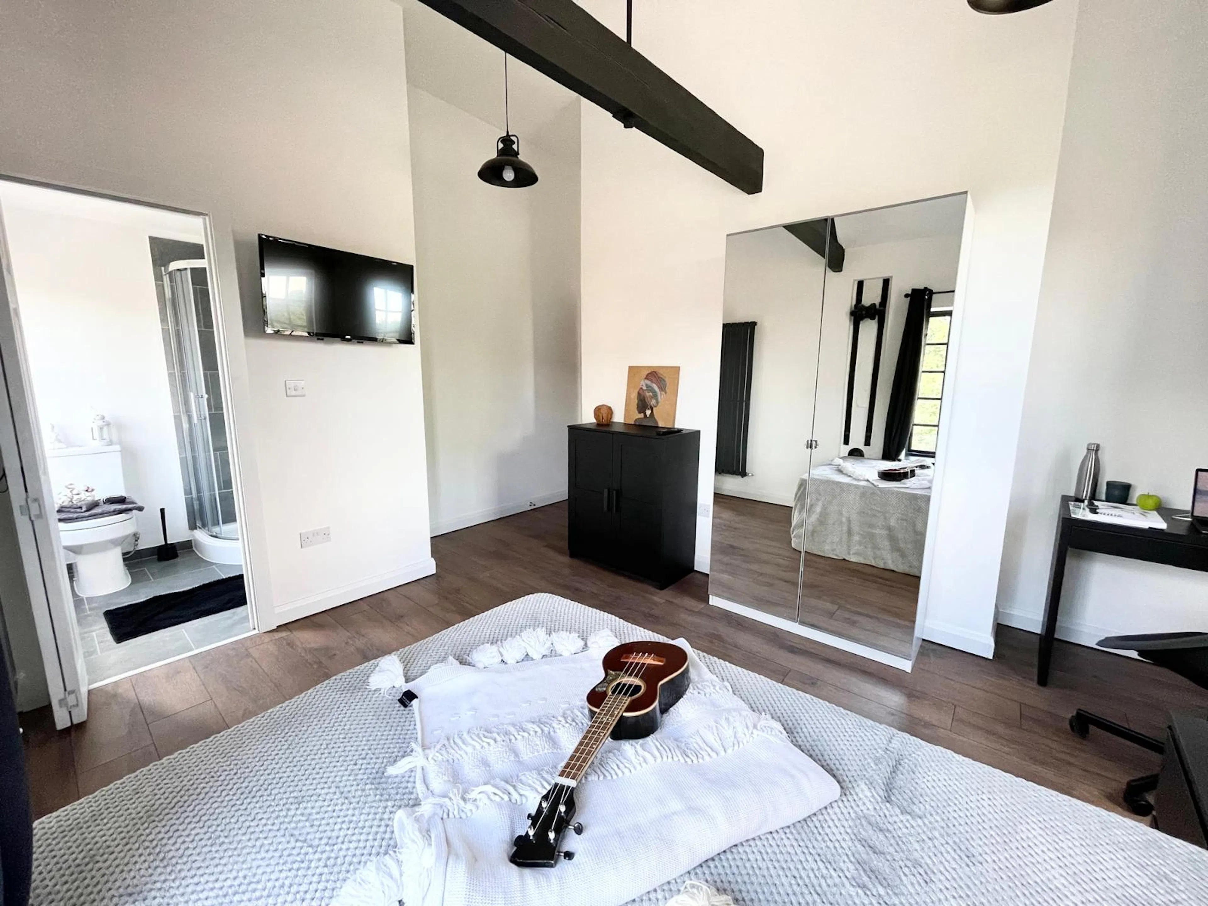 ROOM ROOM 3