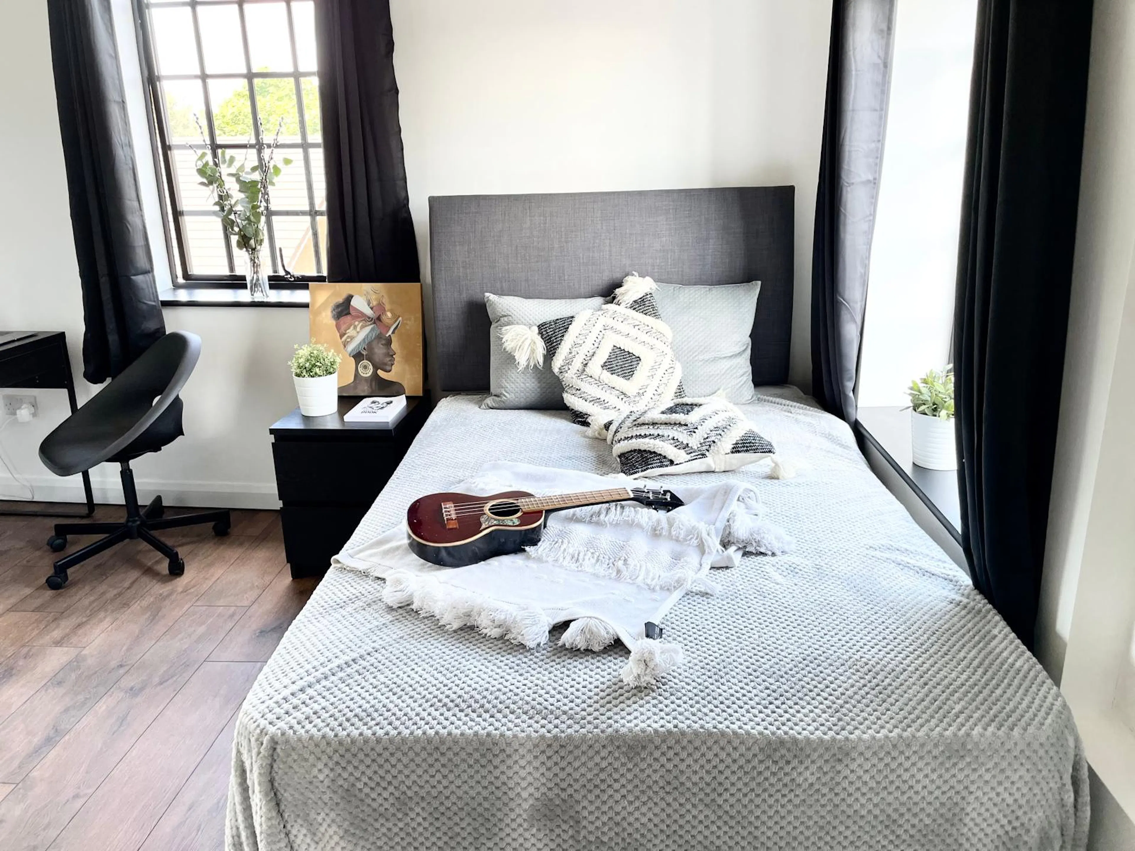 ROOM ROOM 4
