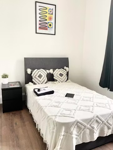 6-cheyne-walk-northampton-ROOM-1