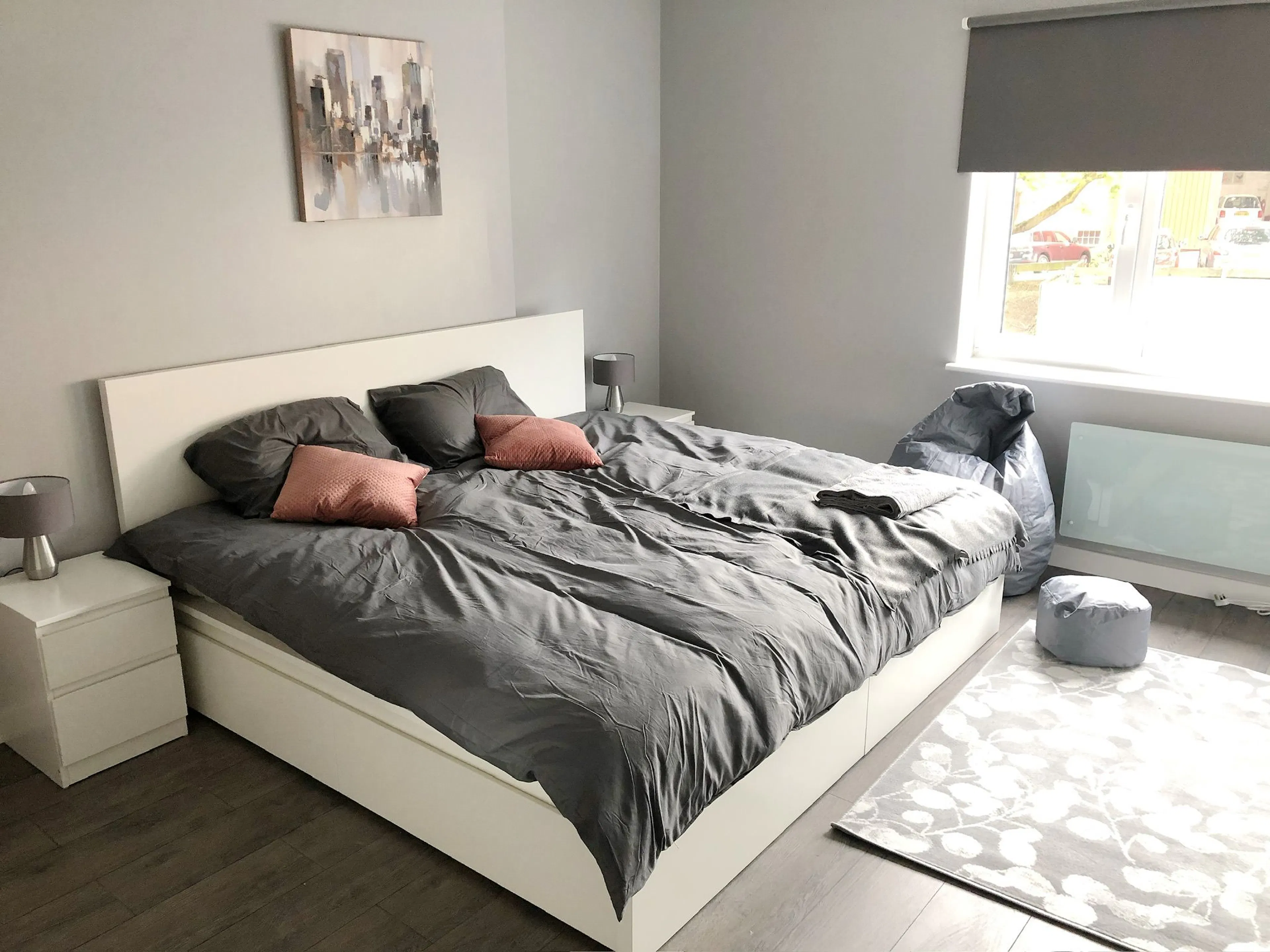ROOM ROOM 1