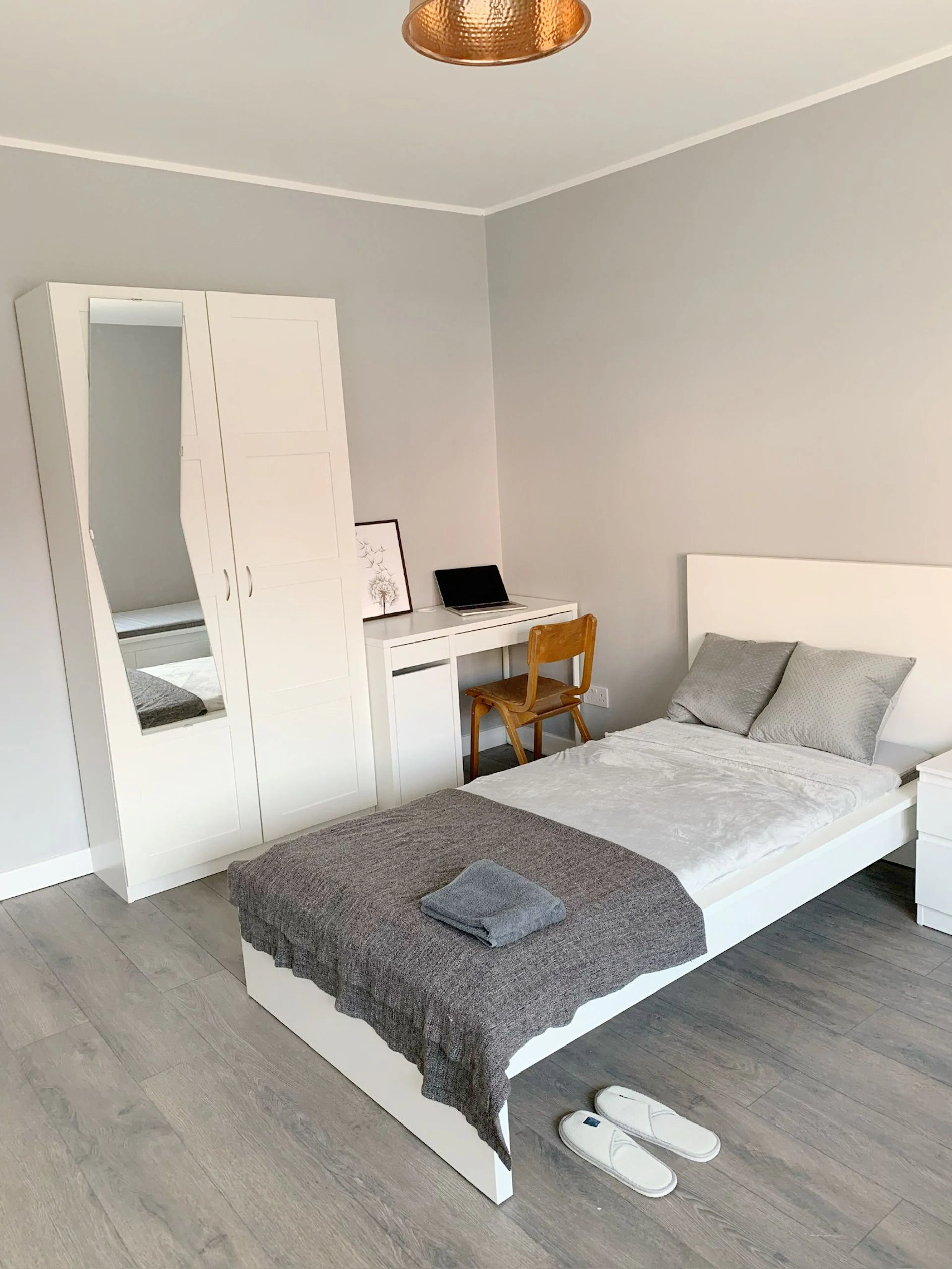 ROOM ROOM 3