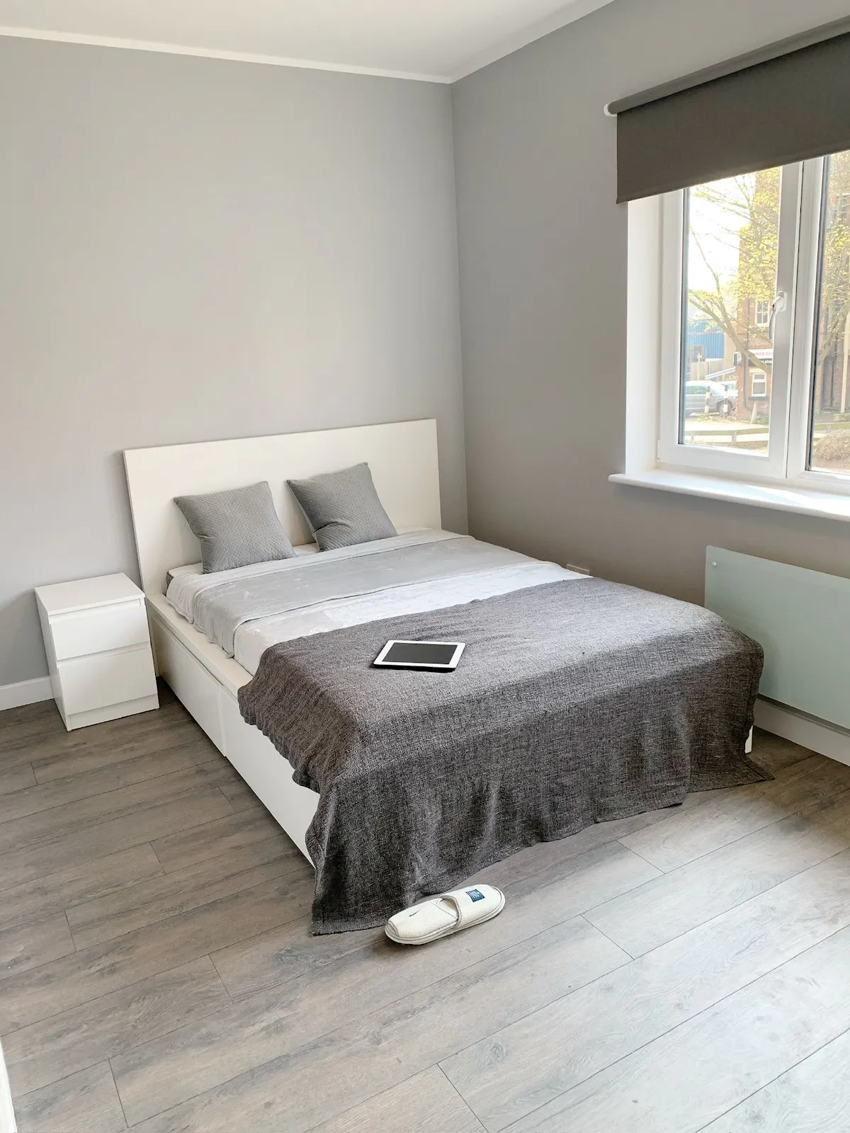 ROOM ROOM