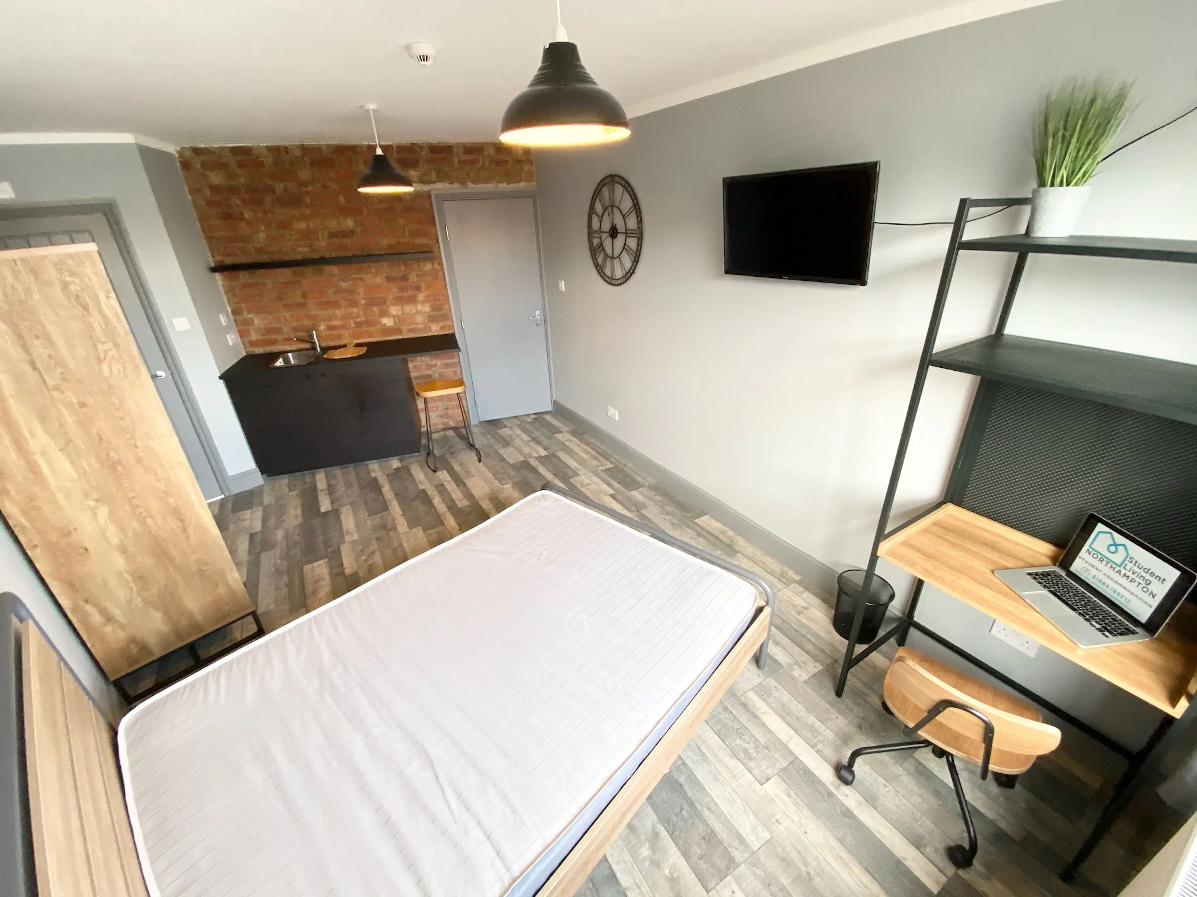 ROOM ROOM 2