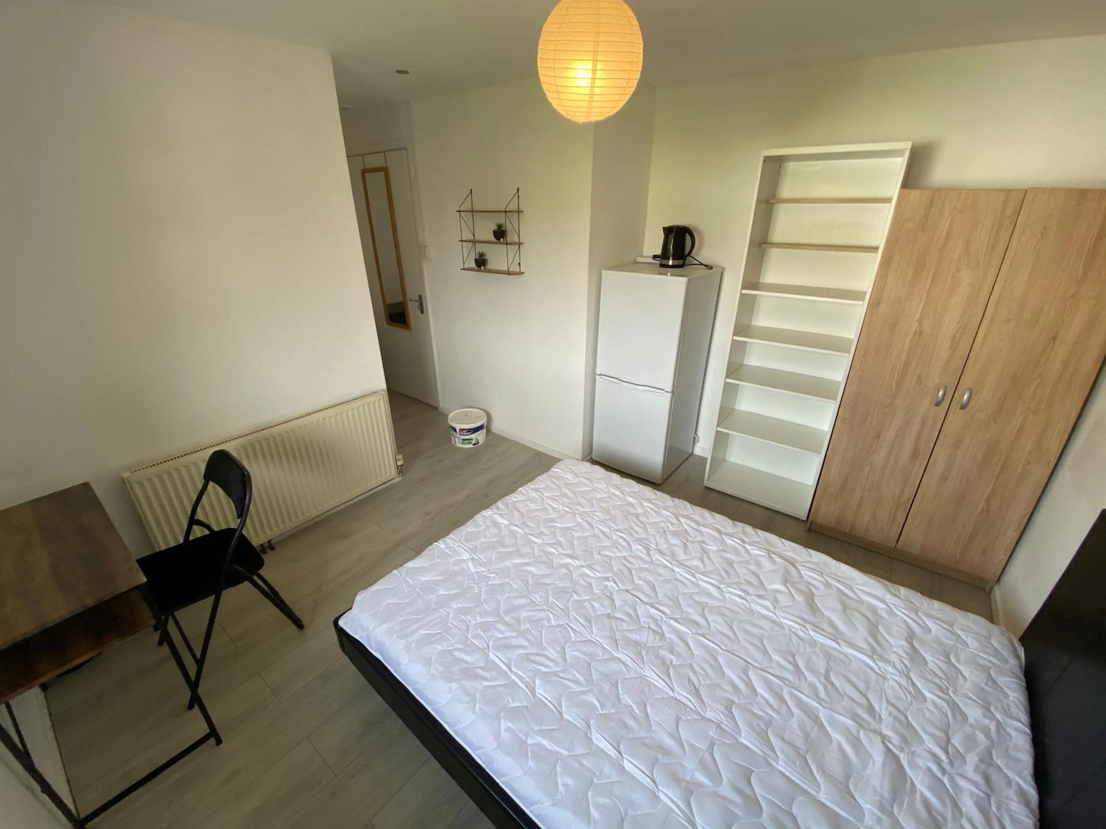 ROOM ROOM 4