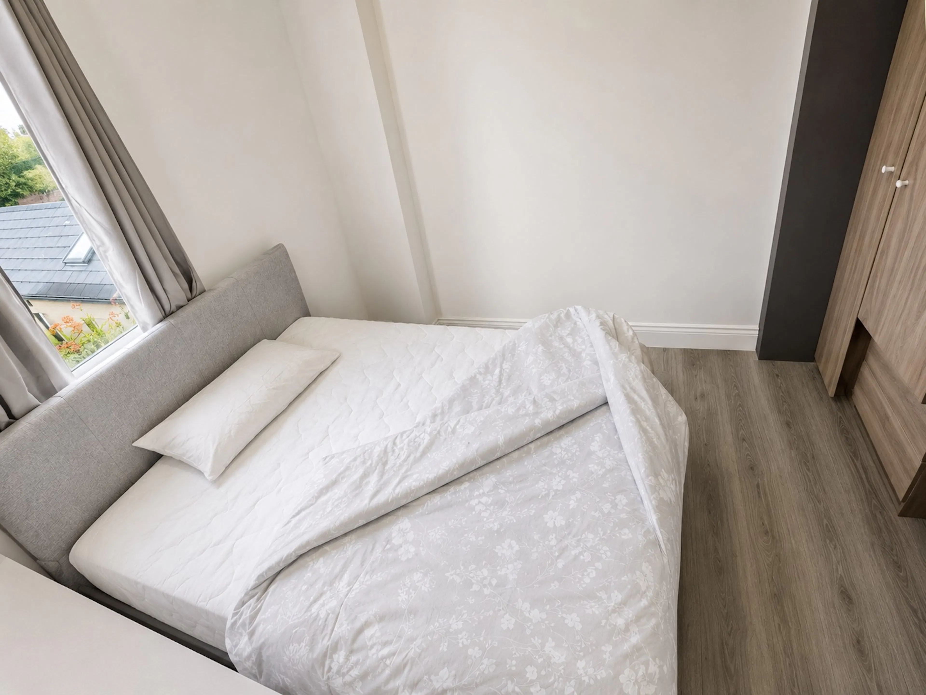 Ensuite Double Bed ROOM 1