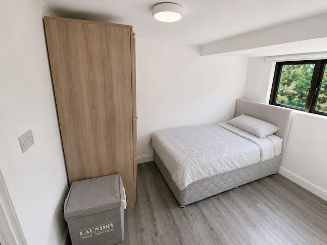 Ensuite Double Bed room image 3