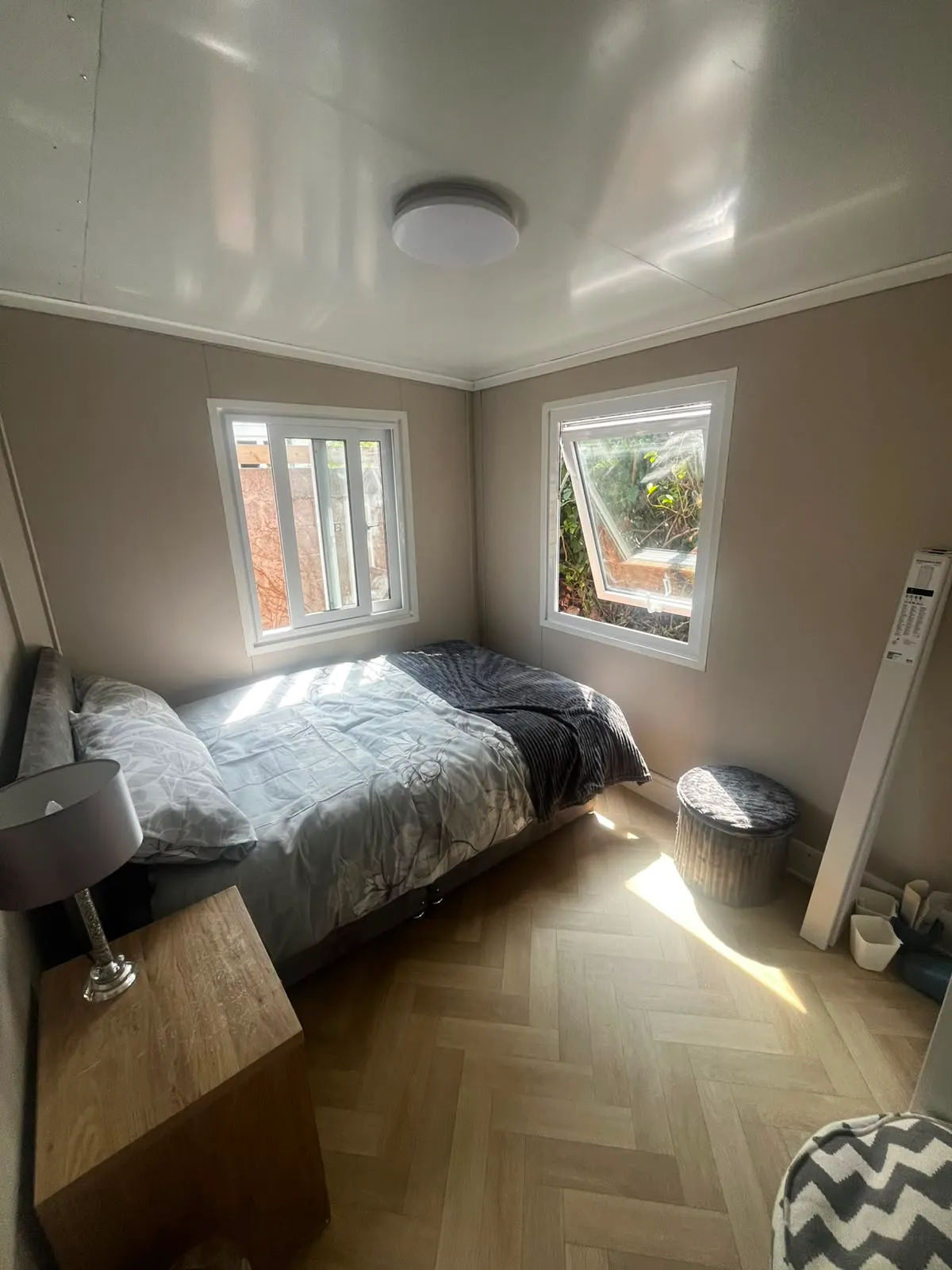 ROOM ROOM