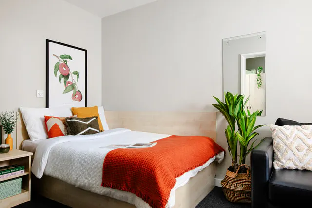 Wheelchair Accessible Studio Double room image 1