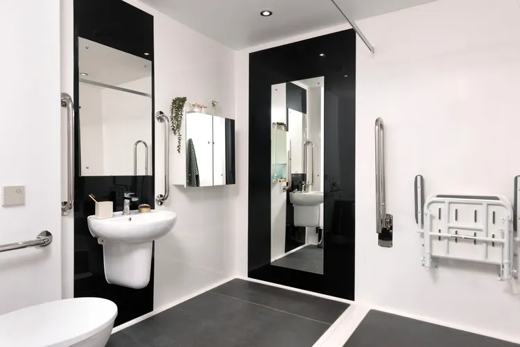 Wheelchair Accessible Studio Single