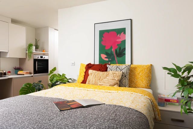 Burnet Point-Edinburgh-ROOM-1